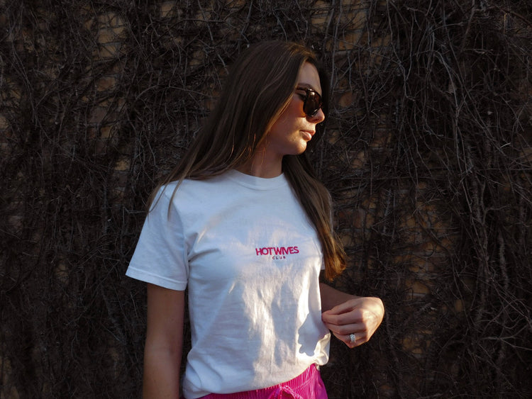 HOT WIVES Tee