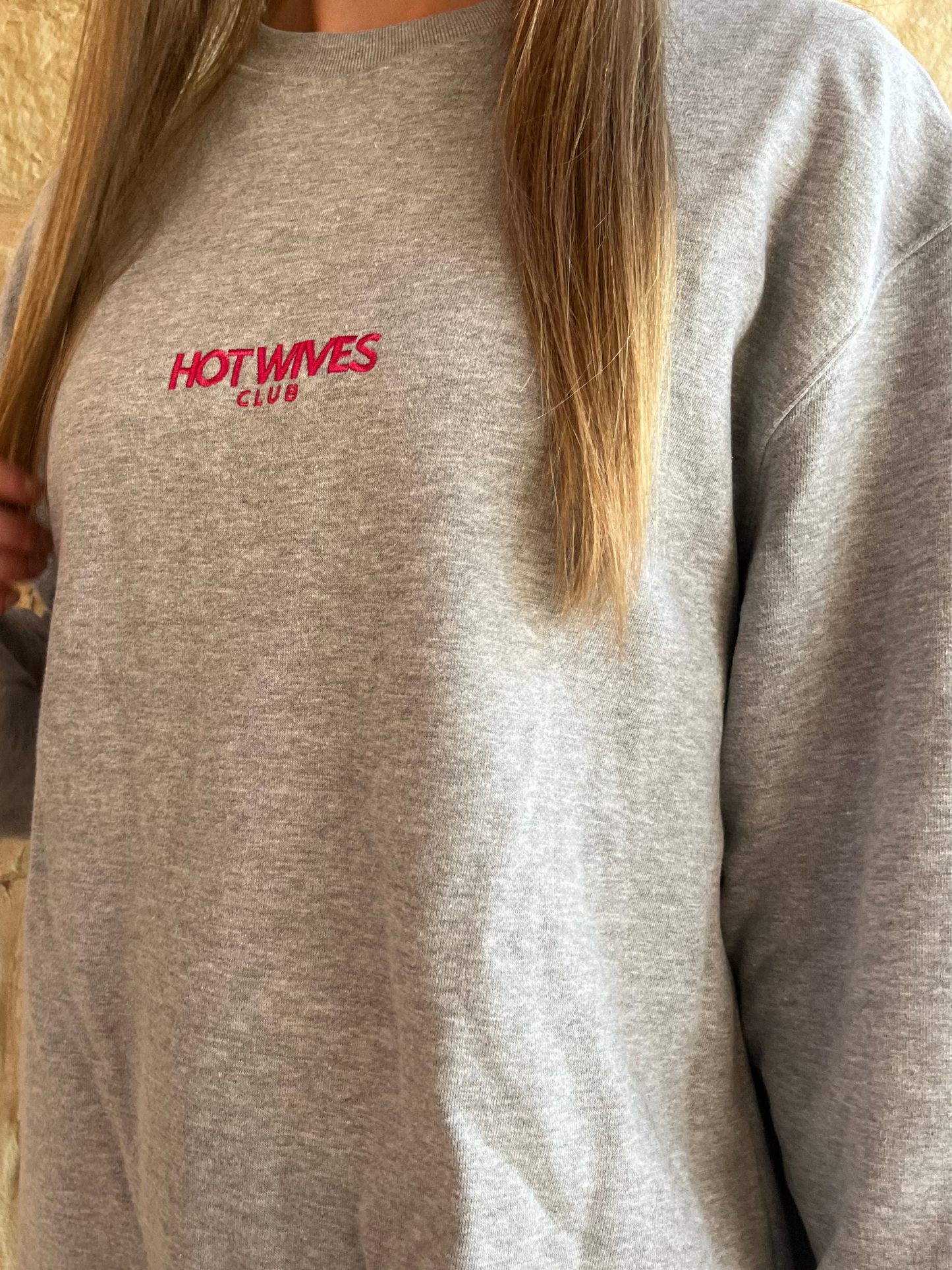 Ash HOT WIVES CLUB Crewneck